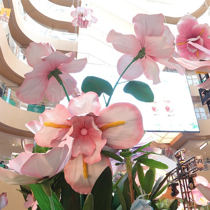 paper for giant flowers